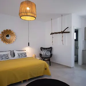 επισκεφθείτε το ξενοδοχείο