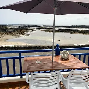Casa El Charco Сasa de vacaciones Órzola